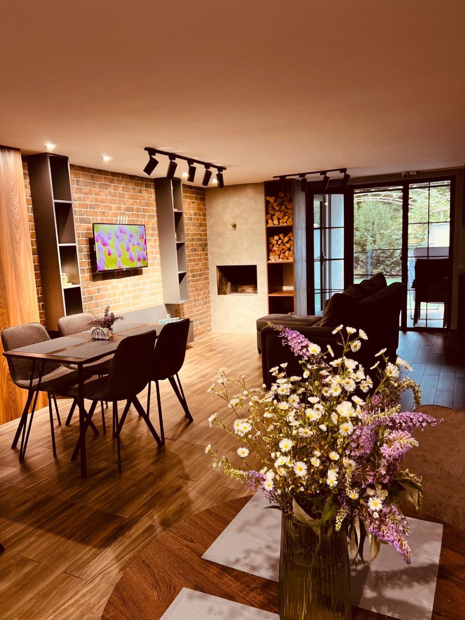 Likani Home 博尔若米 外观 照片